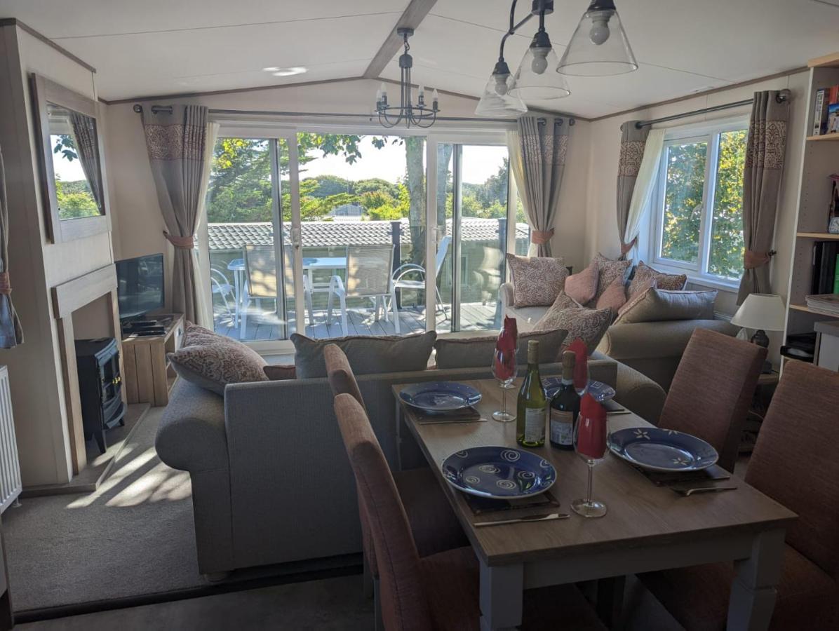 Stunning Luxury Caravan On Edge Of New Forest On Shorefield Country Park Entertainment And Leisure Passes Included Милфорд-он-Си Экстерьер фото